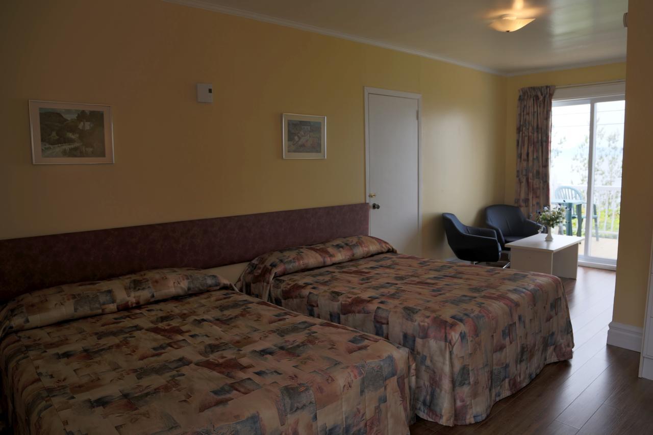 Motel Bellevue Ривьер-дю-Лу Экстерьер фото